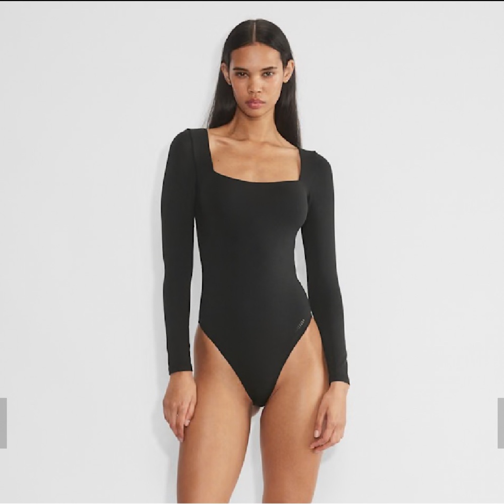 Babaton Black Bodysuit